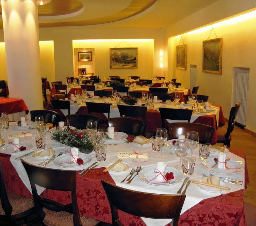 Hotel Bellavista Ravascletto Luaran gambar